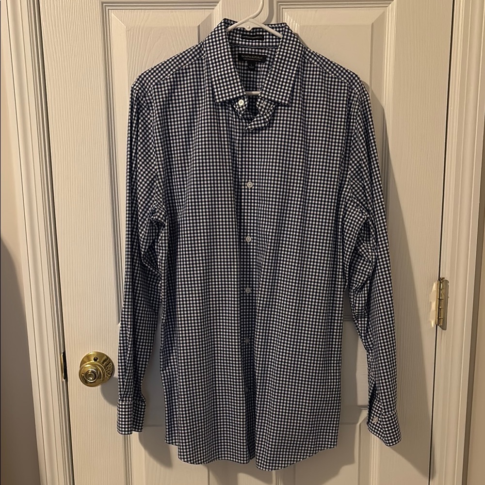 Banana Republic Blue and White Checkered Casual Shirt